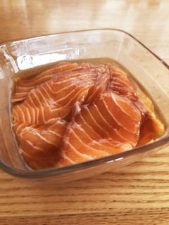 A picture of 味付けサーモン☆ごま油めんつゆ漬け.
