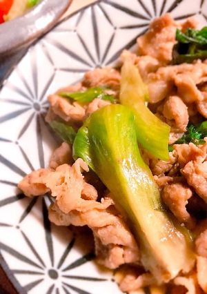 チャチャッと時短！豚肉とレタスの辣油炒め-レシピのメイン写真