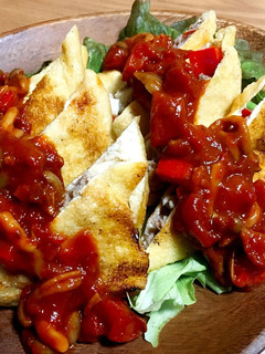 ブリトー風包み焼き〜トマトソース添え〜-レシピのメイン写真