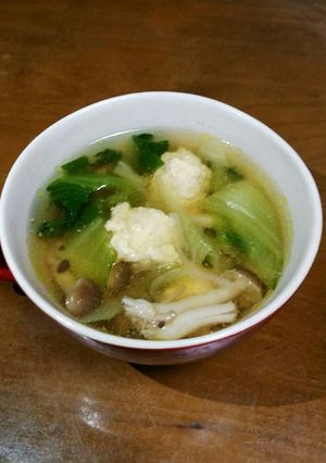 *チンゲン菜と鶏だんごスープ*-レシピのメイン写真