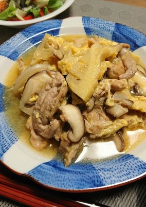 筍と椎茸と新玉で豚のふんわり卵とじ-レシピのメイン写真