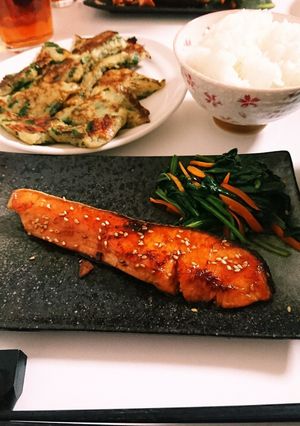鮭の甘辛酢ごま照り焼き-レシピのメイン写真