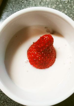 コストコ苺プリンの素＆新鮮苺で簡単プリン-レシピのメイン写真