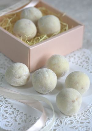 ホワイト☆生チョコトリュフ-レシピのメイン写真