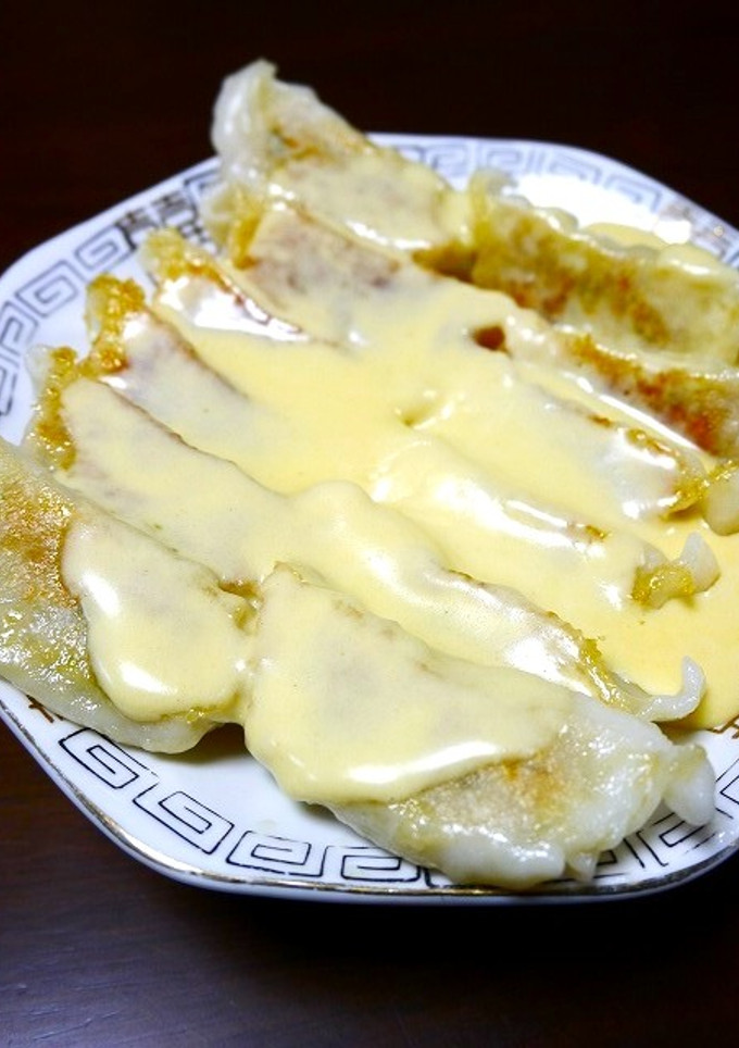 簡単！とろとろチーズ掛け餃子-レシピのメイン写真
