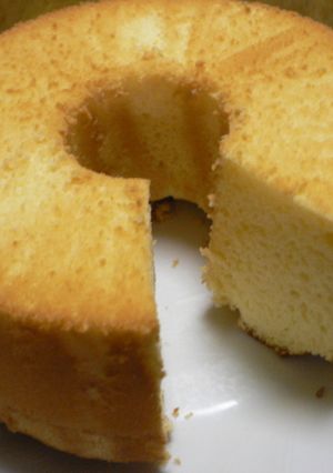 ホワイトチョコDEシフォンケーキ☆全卵-レシピのメイン写真