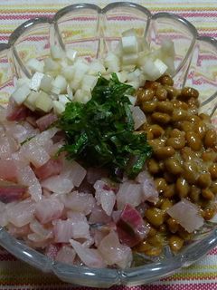 カンパチ、ウド、大葉入り納豆-レシピのメイン写真