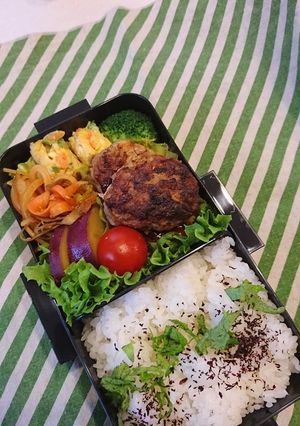 男子高校生お弁当～働く母です～ハンバーグ-レシピのメイン写真