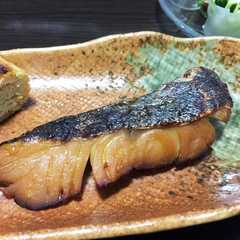 รูปของ お魚のにんにく醤油漬け