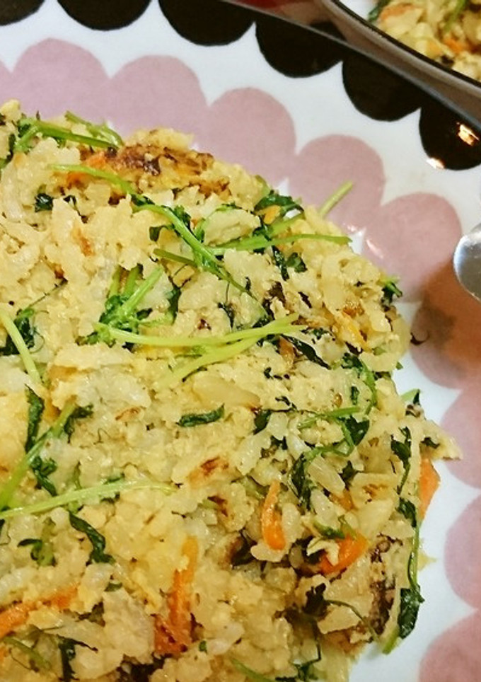 節約！もやしと豆苗の味噌バター和風炒飯-レシピのメイン写真