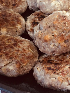 レンコンとお豆腐でふわふわ食感バーグ-レシピのメイン写真