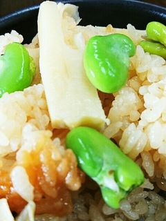 自家製かつお醤油で筍と空豆の炊き込みご飯-レシピのメイン写真