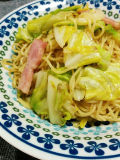 ランチに❗春キャベツとベーコンの焼そば♡-レシピのメイン写真