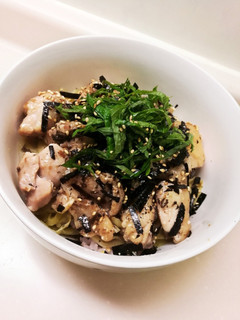 梅と大葉のさっぱり鶏丼-レシピのメイン写真