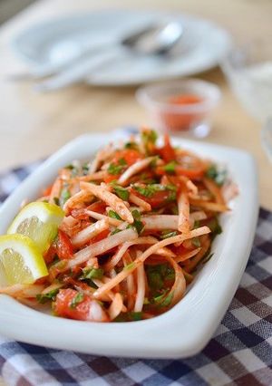 トルコ料理☆スパイシーオニオンサラダ-レシピのメイン写真