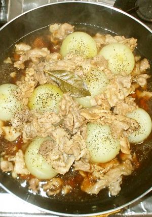 丸ごと玉ねぎの煮物♪簡単-レシピのメイン写真