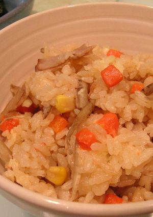 チーズが決め手♪洋風炊き込みご飯-レシピのメイン写真