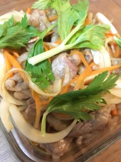 セロリが決め手!さっぱり美味しい豚マリネ-レシピのメイン写真