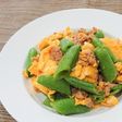 スナップえんどうと玉子のみそマヨ炒め