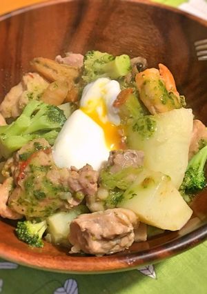 新じゃがとチキンのホットベジボウル♪-レシピのメイン写真