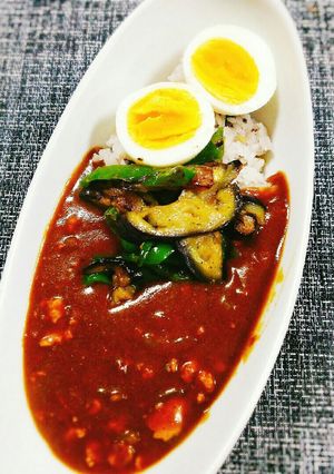 ひき肉カレー☆なすとピーマンのソテー添え-レシピのメイン写真