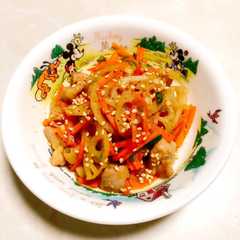รูปของ 鶏肉入り蓮根のきんぴら