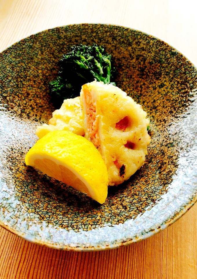 鮭とクルミの蓮根はさみ揚げ-レシピのメイン写真