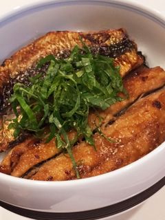 イワシの蒲焼き丼〜みりんでガッツリ〜-レシピのメイン写真