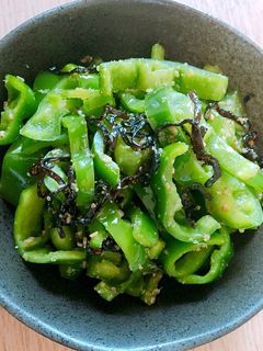 ピーマンと塩昆布の炒め-レシピのメイン写真