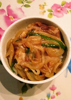 ご飯に乗っけて！豚肉のしょうが焼き丼-レシピのメイン写真