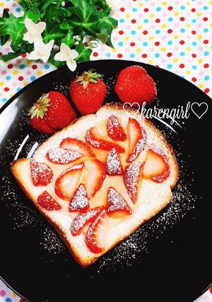 ♡いちご&チーズトースト♡-レシピのメイン写真