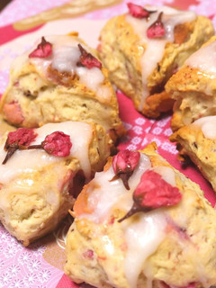 ホットケーキミックスで桜のスコーン♪-レシピのメイン写真