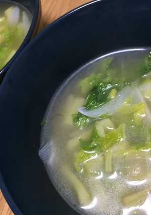 セロリの葉と玉ねぎのスープ-レシピのメイン写真