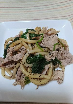 焼きうどん!ゆかりでさっぱりと(^-^)-レシピのメイン写真