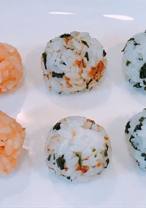 3色(食?)、フリフリおにぎりボール!-レシピのメイン写真