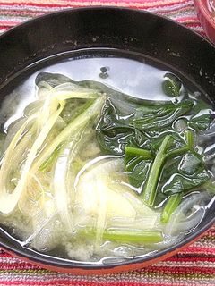 ■みょうが・玉ねぎ・ほうれん草のお味噌汁-レシピのメイン写真