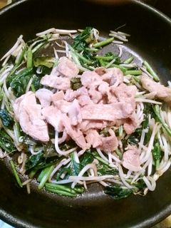 豚小間もやしほうれん草の炒め物-レシピのメイン写真