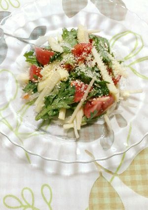 春菊とリンゴのトマトサラダ-レシピのメイン写真