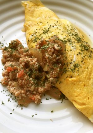 鶏そぼろ入りオムレツ☆そぼろソース添え-レシピのメイン写真