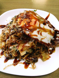 モッチリ焼きそば♪半熟卵焼きをのせて♡-レシピのメイン写真