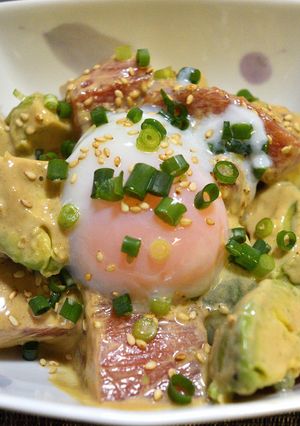 アボカドとまぐろのポキ風サラダ-レシピのメイン写真