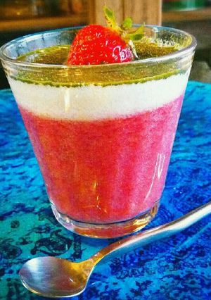 30分で！苺とヨーグルトムース抹茶ソース-レシピのメイン写真