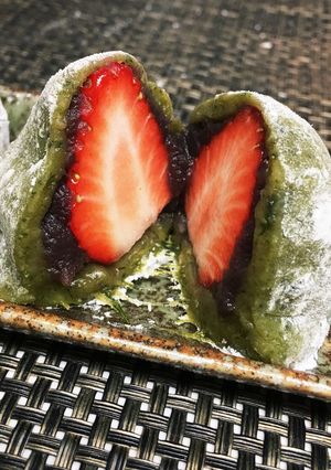 ヨモギ 苺大福レンジで簡単-レシピのメイン写真