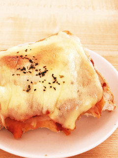 朝ごはん タマネギチーズトースト-レシピのメイン写真