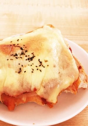 朝ごはん タマネギチーズトースト-レシピのメイン写真