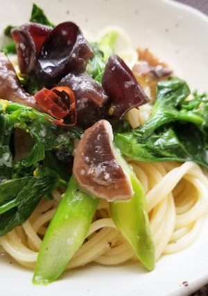 きくらげと菜の花で春の本格ペペロンチーノ-レシピのメイン写真