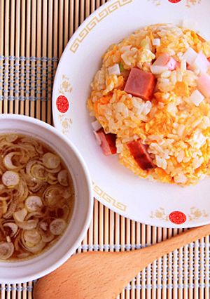 拉麺✕炒飯+スープ＝-レシピのメイン写真