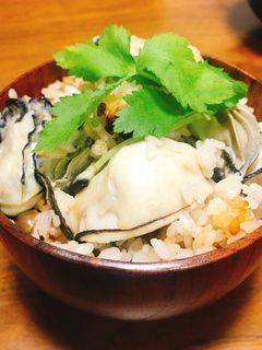 牡蠣としめじの炊き込みご飯-レシピのメイン写真