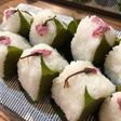桜の小むすび