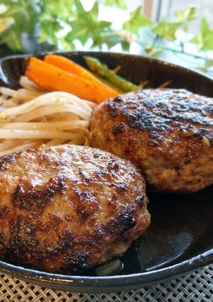 肉汁ジューシー♡基本のハンバーグ-レシピのメイン写真